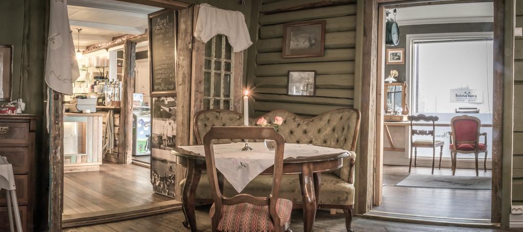 Gjestehuset Ibsen Grimstad  Exteriér fotografie